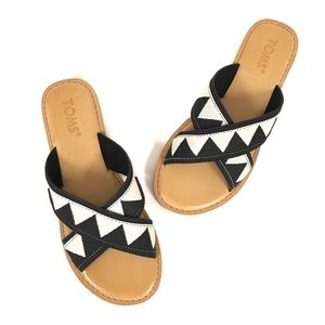 Toms Viv Black Tribal Crossover Slide Sandal